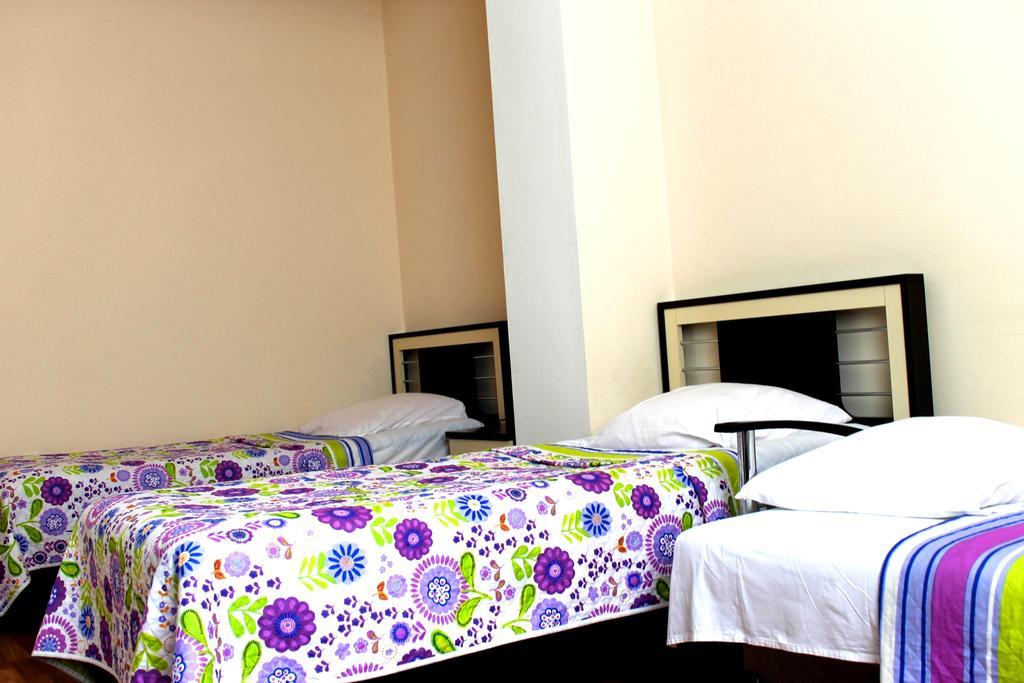 Max Comfort Hotel Kutaisi Pokoj fotografie