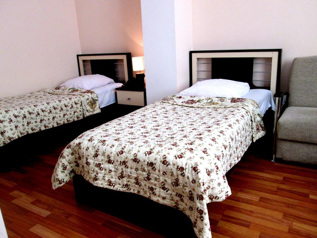Max Comfort Hotel Kutaisi Exteriér fotografie